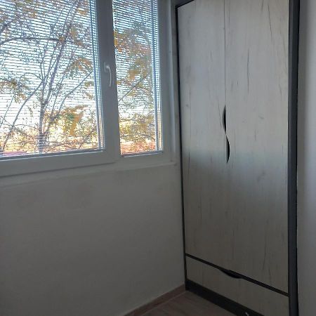 Lovely 1- Bedroom Condo Close To Downtown Skopie Exterior foto
